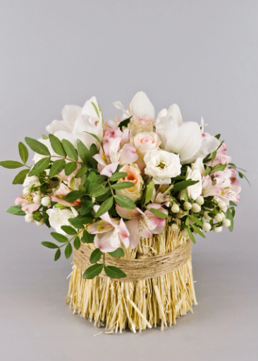 Flower arrangement - Image 2